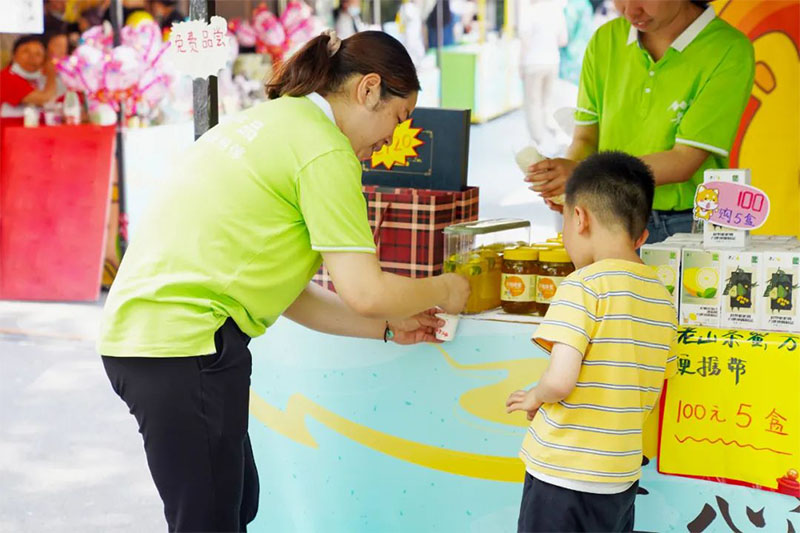 帶上蜂蜜檸檬水在等你，老山來(lái)和紅山動(dòng)物園的“明星們”做鄰居啦！